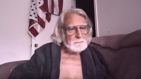 AlphaUniform online show from 06-26-26, 03:38