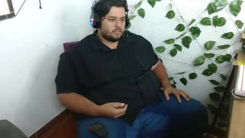 Jhosep online show from 10-11-25, 01:53