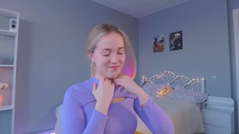 Snapshot of aluntick chatting on 02-04-25, 01:48 Amelia NEXT STREAM online show from 02-04-25, 01:48