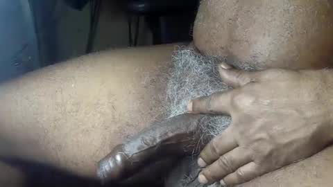 Snapshot of alw7034456789007 chatting on 01-15-25, 01:52 Alex online show from 01-15-25, 01:52