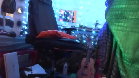 Snapshot of alwaysniceguy2 chatting on 09-17-25, 02:46 HoneyMelonGuy online show from 09-17-25, 02:46