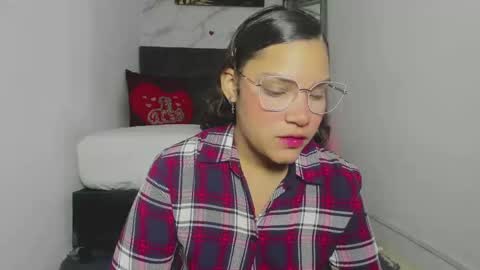 Snapshot of aly_n_sebas chatting on 10-04-25, 11:52 aly_n_sebas online show from 10-04-25, 11:52