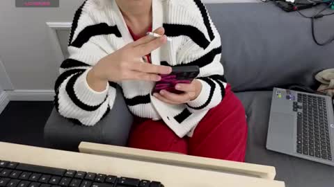 alyarei online show from 09-29-25, 11:48