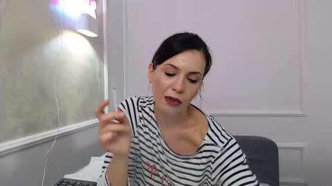 alyarei online show from 10-18-25, 05:57