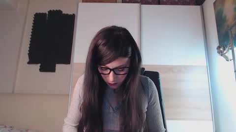 Snapshot of alycetn chatting on 12-05-24, 01:49 Alice online show from 12-05-24, 01:49