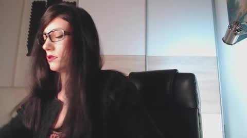 Snapshot of alycetn chatting on 12-13-24, 02:27 Alice online show from 12-13-24, 02:27