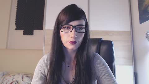 Snapshot of alycetn chatting on 03-05-25, 01:28 Alice online show from 03-05-25, 01:28