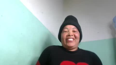Snapshot of alypierette chatting on 06-09-26, 05:30 alypierette online show from 06-09-26, 05:30