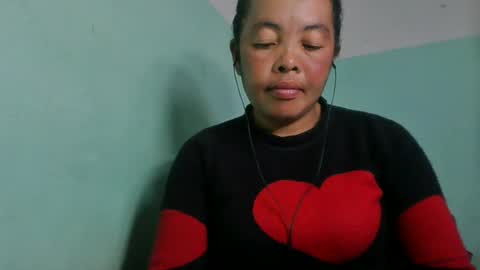 Snapshot of alypierette chatting on 06-13-26, 06:50 alypierette online show from 06-13-26, 06:50