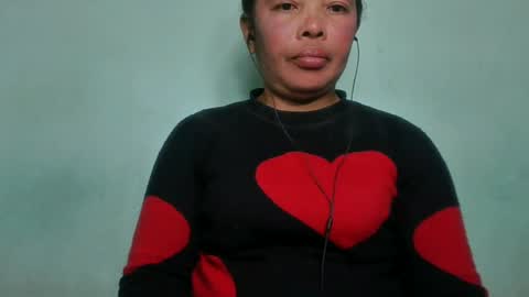 Snapshot of alypierette chatting on 06-20-26, 07:44 alypierette online show from 06-20-26, 07:44
