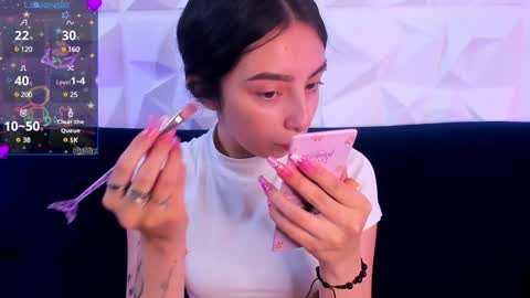 Snapshot of alys_molly chatting on 01-13-25, 11:08 sopie online show from 01-13-25, 11:08