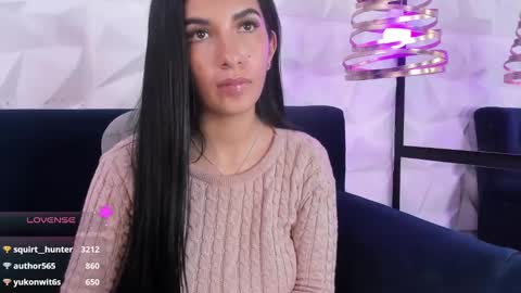 Snapshot of alys_molly chatting on 02-07-25, 09:16 sopie online show from 02-07-25, 09:16