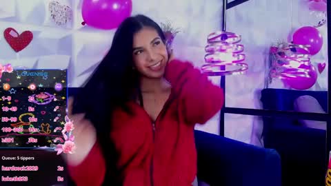 Snapshot of alys_molly chatting on 02-15-25, 03:09 sopie online show from 02-15-25, 03:09