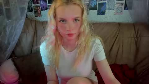 Alysa   7GMT  online show from 07-15-26, 05:18