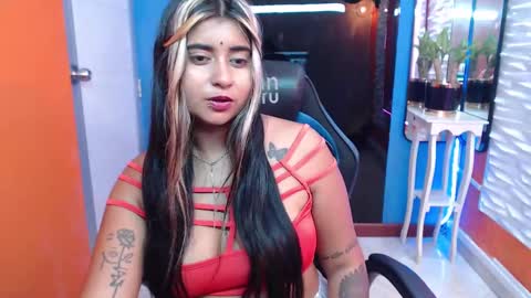 Snapshot of alyshachopra chatting on 02-28-25, 05:59 ALYSHA online show from 02-28-25, 05:59
