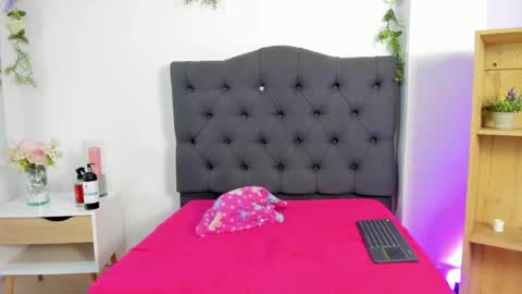 alyssa_joness online show from 02-26-25, 04:14