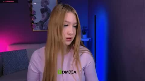 alyssamoan online show from 12-15-25, 08:46