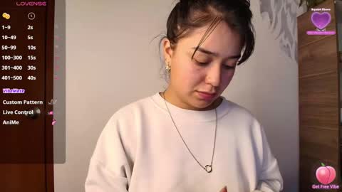 alyssia wolds online show from 01-05-25, 01:03