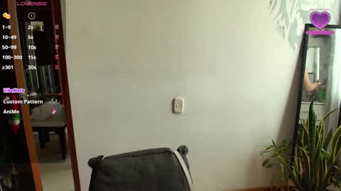 alyssia wolds online show from 10-06-25, 12:35