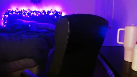 Alyssiaamorexo online show from 03-11-26, 12:22