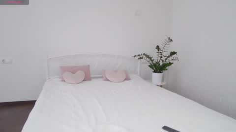 Alyx online show from 10-01-25, 06:08