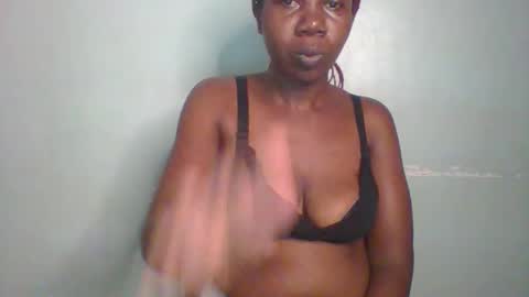 Snapshot of am_creme_delight chatting on 06-02-26, 01:07 am_creme_delight online show from 06-02-26, 01:07