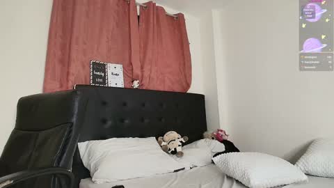 Isabella online show from 01-27-25, 11:00