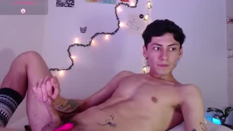 Snapshot of amad696 chatting on 01-15-25, 01:34 Amad Passer x guests Independent model online show from 01-15-25, 01:34