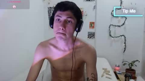 Snapshot of amad696 chatting on 02-04-25, 01:23 Amad Passer x guests Independent model online show from 02-04-25, 01:23