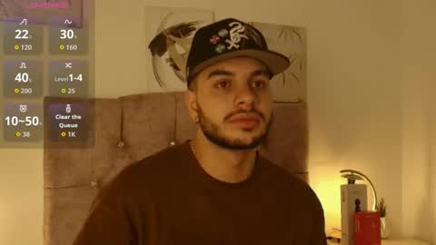Snapshot of amadeo_wild chatting on 05-23-26, 04:29 Amadeo Wild online show from 05-23-26, 04:29