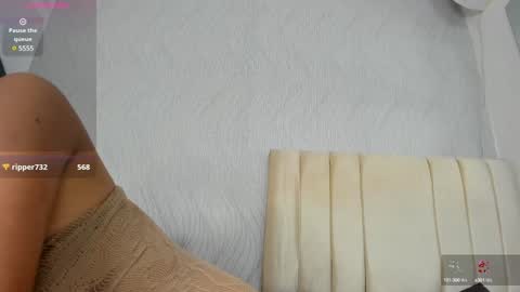 Snapshot of amaia_baez chatting on 12-21-24, 05:40 AMAIA online show from 12-21-24, 05:40