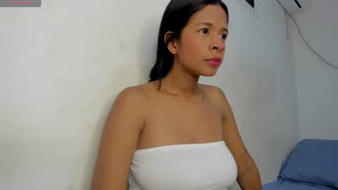 Snapshot of amaia_baez chatting on 07-14-26, 08:47 AMAIA online show from 07-14-26, 08:47
