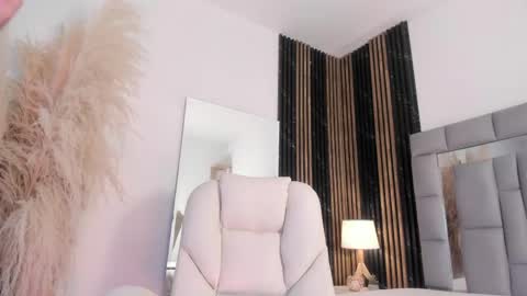 Amaia  online show from 04-15-26, 07:10