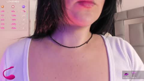 Snapshot of amaiarojas7 chatting on 04-30-26, 07:09 Amaia online show from 04-30-26, 07:09