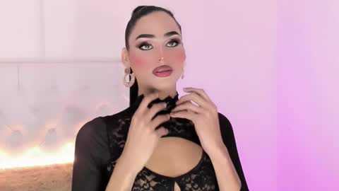 amal_baddel_ online show from 12-19-25, 09:05