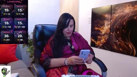 Snapshot of amalia_brunette chatting on 03-01-25, 10:53 AMALIA online show from 03-01-25, 10:53