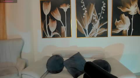 Amalia cruss online show from 03-25-26, 08:26