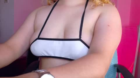 Amalia Im Back See you soon this January 7 at 10 pm Colombia time online show from 01-16-26, 11:09