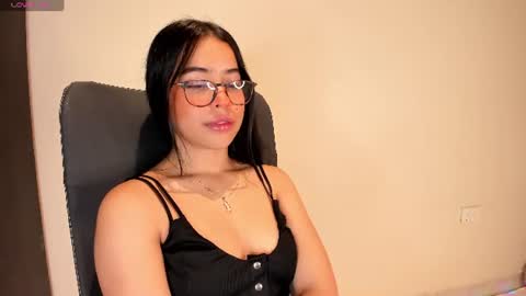 Snapshot of amaliaandrade chatting on 06-11-26, 02:53 Amalia real MIA online show from 06-11-26, 02:53