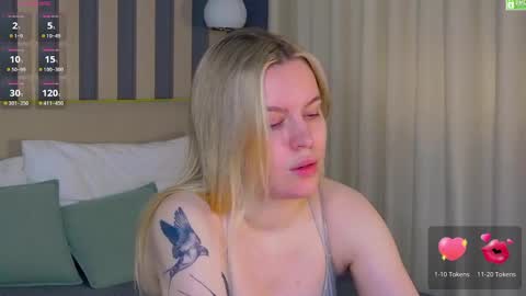 Amalia online show from 04-20-26, 01:03