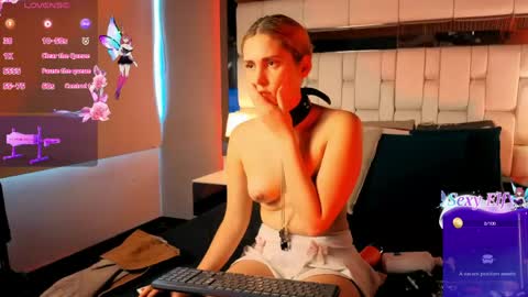 Snapshot of amaliamartinez77 chatting on 05-04-26, 02:35 Ameliamartinez77 online show from 05-04-26, 02:35