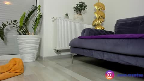 Amalia Nilsson  online show from 01-16-25, 05:44