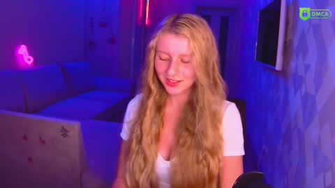 Snapshot of amaliaqueen999 chatting on 10-10-25, 03:11 Amalia online show from 10-10-25, 03:11