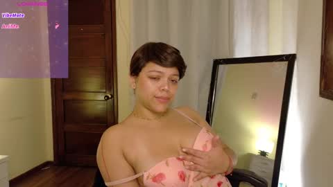 Snapshot of amand1_sweet chatting on 03-06-25, 01:03 online show from 03-06-25, 01:03