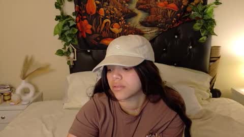 Snapshot of amand1_sweet chatting on 10-18-25, 11:38 online show from 10-18-25, 11:38