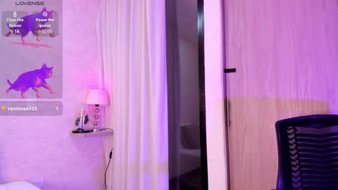 Luisa online show from 01-23-25, 03:05