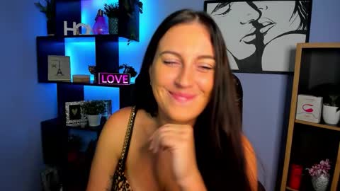 Snapshot of amanda_burn chatting on 11-27-25, 02:41 Amanda online show from 11-27-25, 02:41