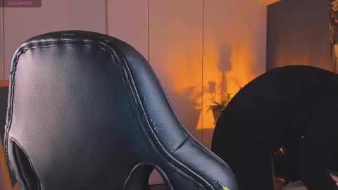 Snapshot of amanda_butlerr chatting on 11-01-25, 09:44 Hi im Amanda online show from 11-01-25, 09:44