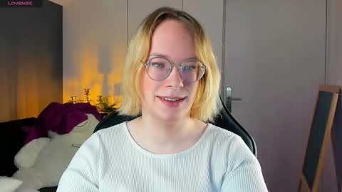 Snapshot of amanda_butlerr chatting on 11-02-25, 02:30 Hi im Amanda online show from 11-02-25, 02:30