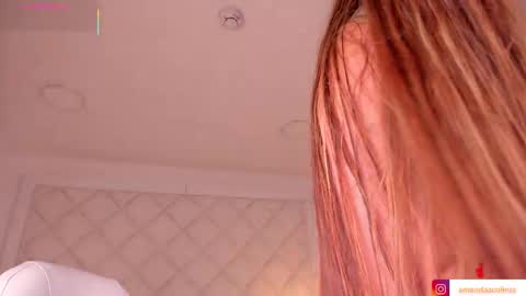 Snapshot of amanda_colin chatting on 11-03-25, 08:21 Amanda online show from 11-03-25, 08:21